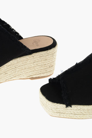 7cm Mules open toe con zeppa in rafia