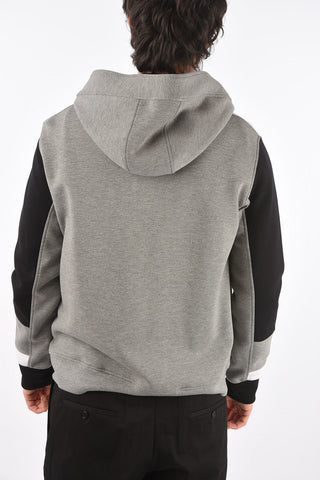 felpa con cappuccio e chiusura zip