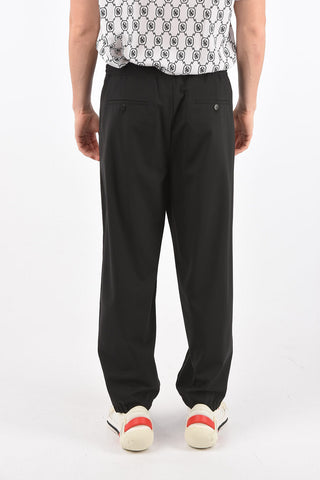 easy fit pants with pinstriped detail on the front