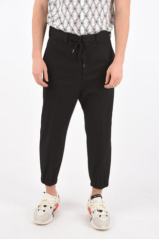 pantalone drop crotch fit con passanti