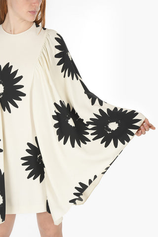 Vestito Midi con Motivo Floreale e Maniche a Mantella