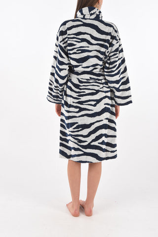 HOME zebra printed sponge bathrobe
