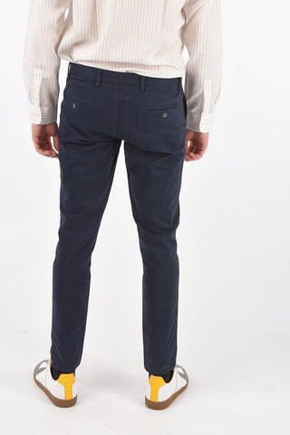 slim fit chino pants