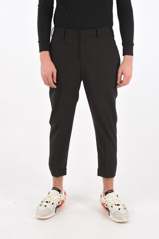 pantalone slim fit con passanti