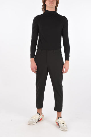 pantalone slim fit con passanti