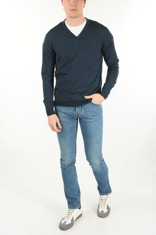 Maglia in Lana Vergine con Collo a V