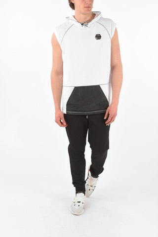 sleeveess active sweatshirt with hood