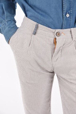 striped single pleated pants