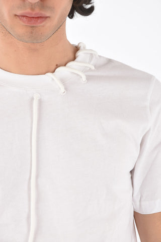 T-shirt LACED with neck detail