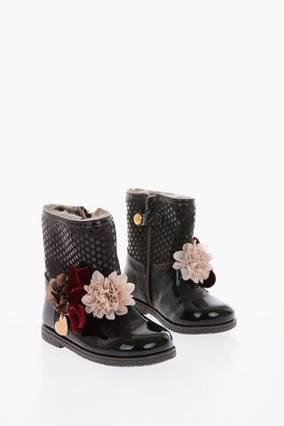 flowers Applications patent leather boots with fur inner