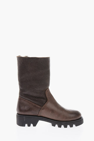textured leather boots with real fur inner