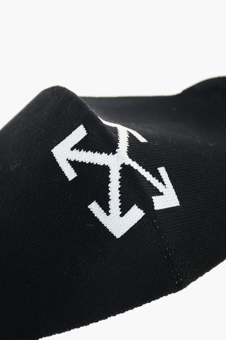 Arrow motif face mask