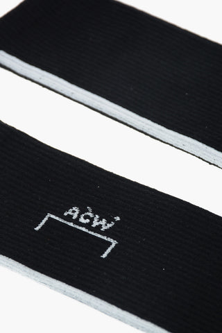 calzini con logo ricamato