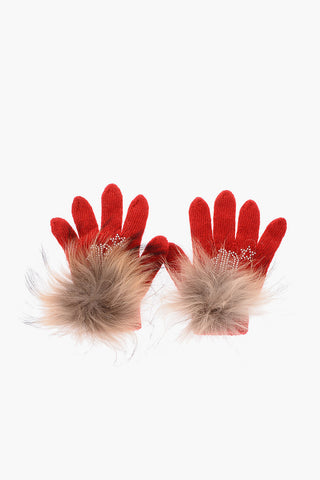 gloves with real fur details