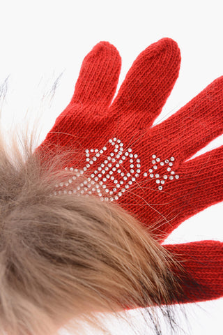 gloves with real fur details