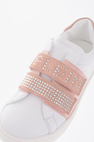 leather sneakers with touch strap closure