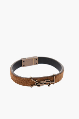 Bracciale in pelle scamosciata con logo in metallo