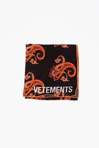 Paisley patterned silk foulard