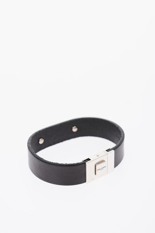 Bracciale in Pelle con Logo in Metallo