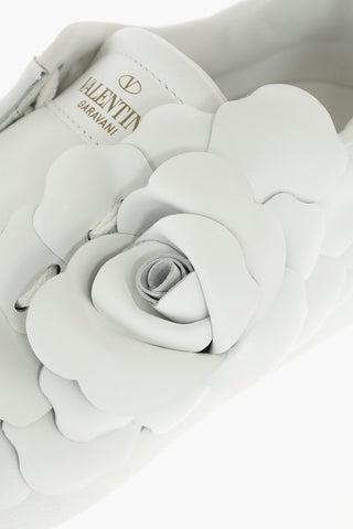 Leather Sneakers embellished with 3D Petals