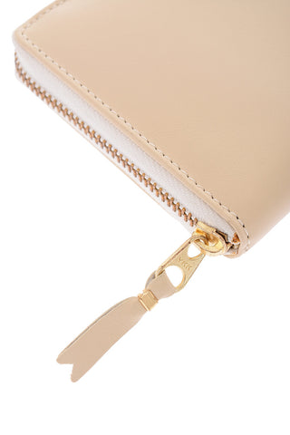 Leather wallet with zip closure