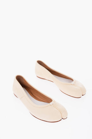 MM22 leather TABI ballet flats