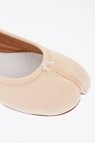 MM22 leather TABI ballet flats