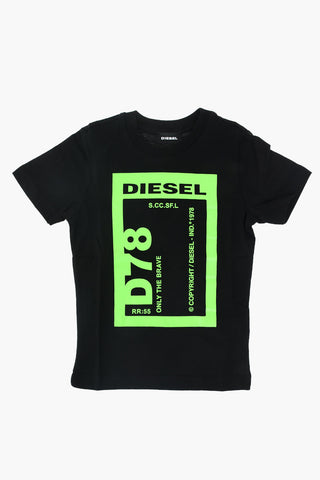 t-shirt TFULL78 with maxi printed on the front