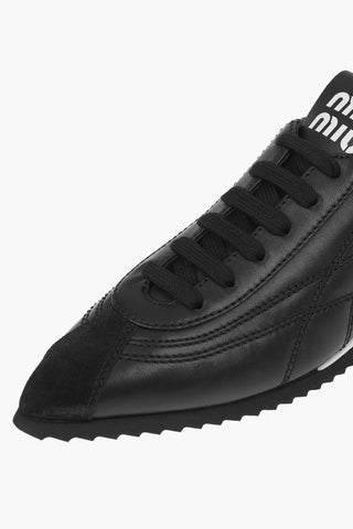 Sneakers a Punta in Pelle Trapuntata