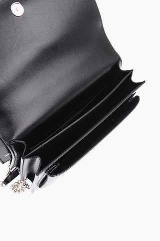 borsa in pelle con tracolla a catena