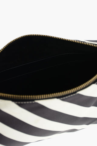 Two Tone Zipped Wristlet