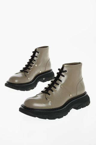 Combat Boots with Contrasting Laces and Visible stitchings