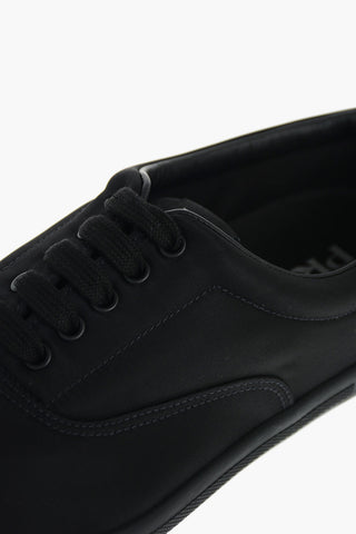 Rubber Sole Nylon Lace-up Sneakers