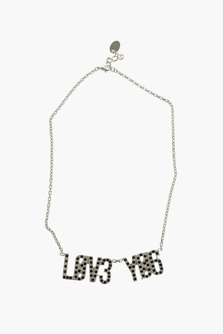 collana in metallo con pendente