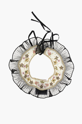 ruffles collar with beads