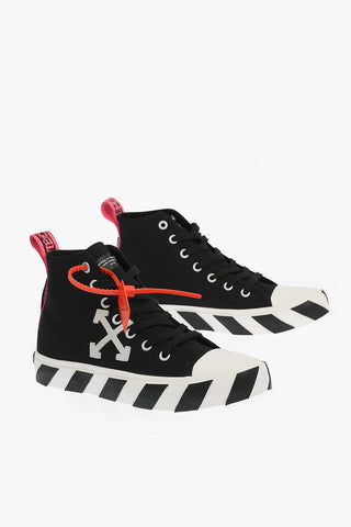 Canvas mid top Sneakers
