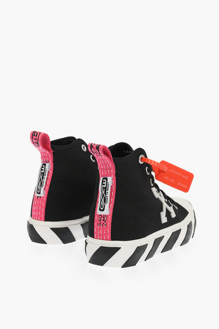 Canvas mid top Sneakers