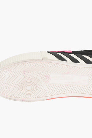 solid color LOW VULCANIZED sneakers with contrasting details