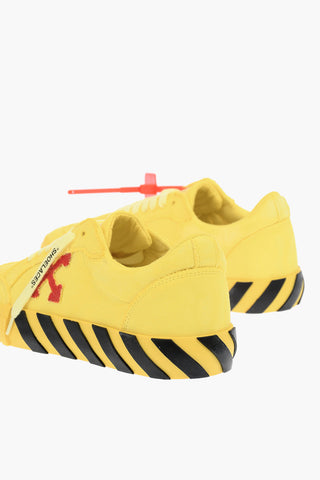 solid color LOW VULCANIZED sneakers with contrasting details