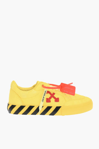 solid color LOW VULCANIZED sneakers with contrasting details