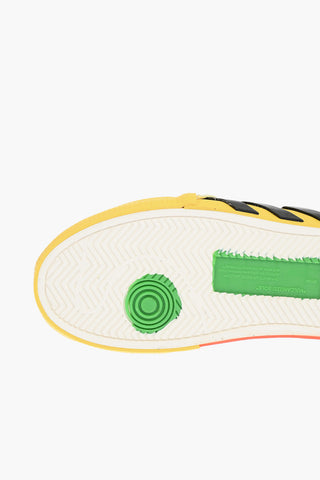 solid color LOW VULCANIZED sneakers with contrasting details