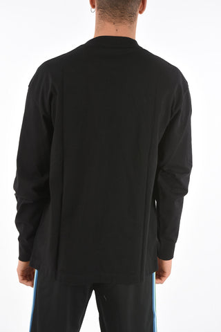 T-shirt a manica lunga con spilla fluo