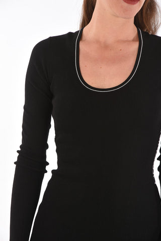 vestito attillato sopra il ginocchio scollo a u a manica lunga