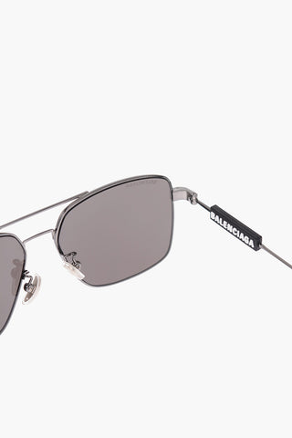 metal frame aviator sunglasses