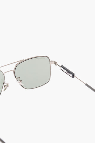 metal frame aviator sunglasses