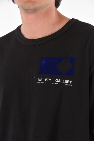 Crewneck EMPTY GALLERY T-shirt with Lettering Print