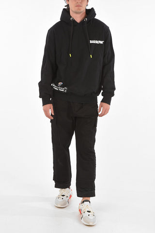 Felpa hoodie a tinta unita con maxi stampa sul retro