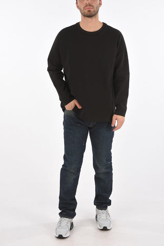 crew-neck sweatshirt with print on the back