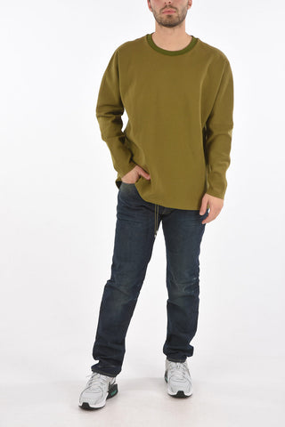 crew-neck sweatshirt with print on the back