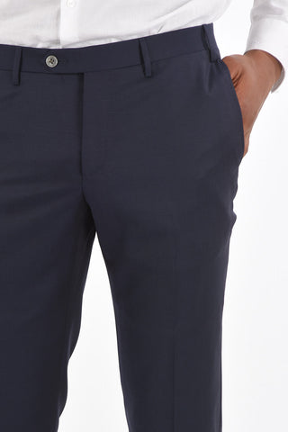 Dreiteiliger Anzug CERIM.ACADEMY mit Details aus Satin